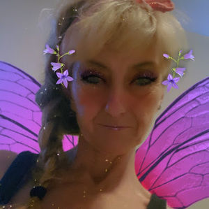 Meet your Posher, Celeste